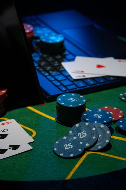 bento slot Domino QQ table interface with live dealer feed